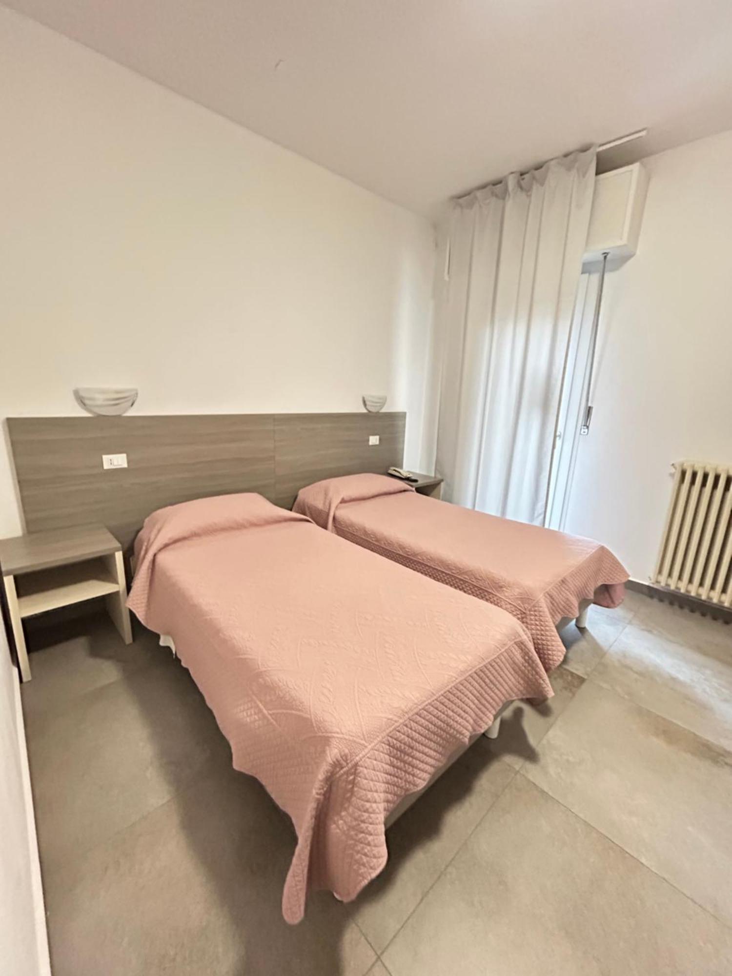 Hotel Marchina ブレシア エクステリア 写真