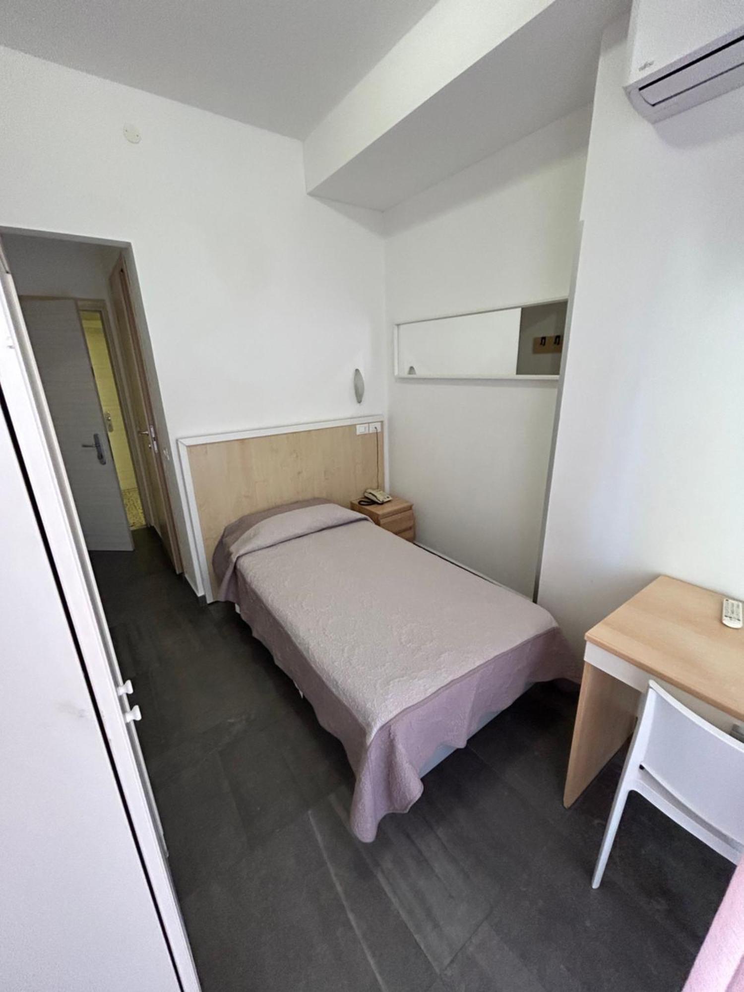 Hotel Marchina ブレシア エクステリア 写真