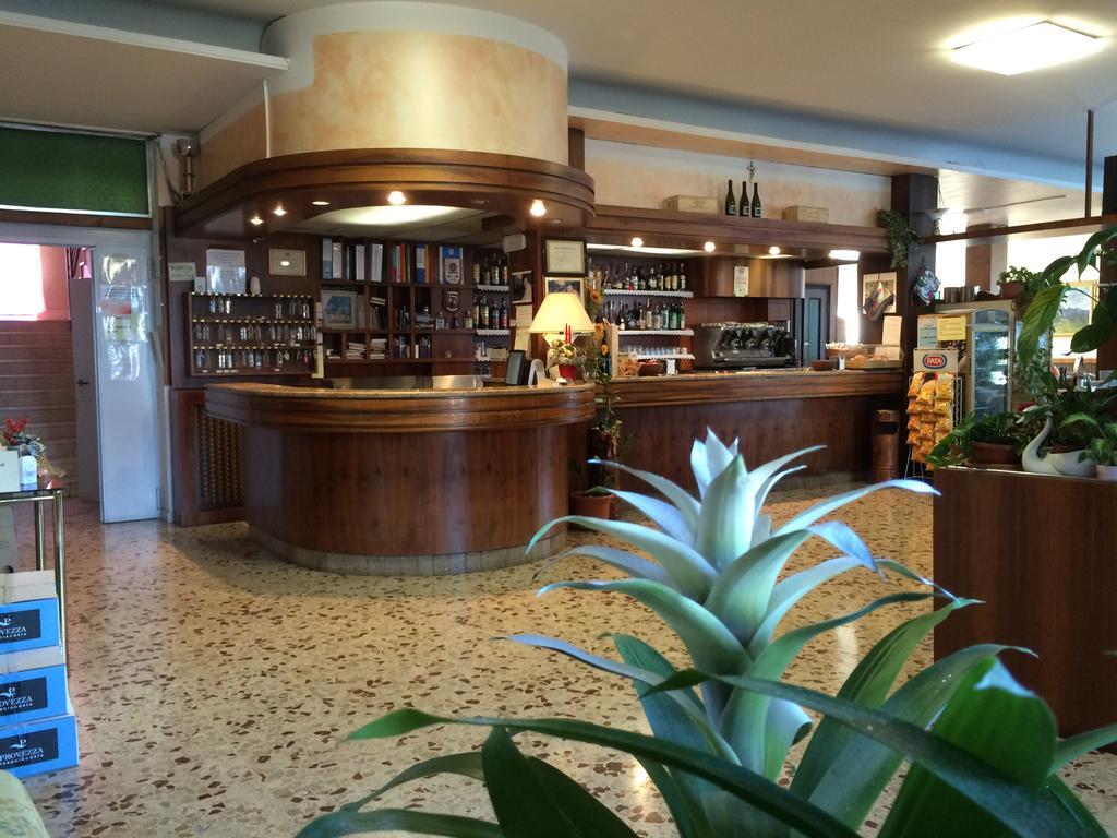 Hotel Marchina ブレシア エクステリア 写真